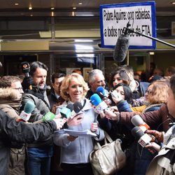 Esperanza Aguirre llega al juicio por el incidente en la Gran Vía