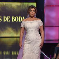 Terelu Campos desfilando vestida de novia en la Sálvame Fashion Week