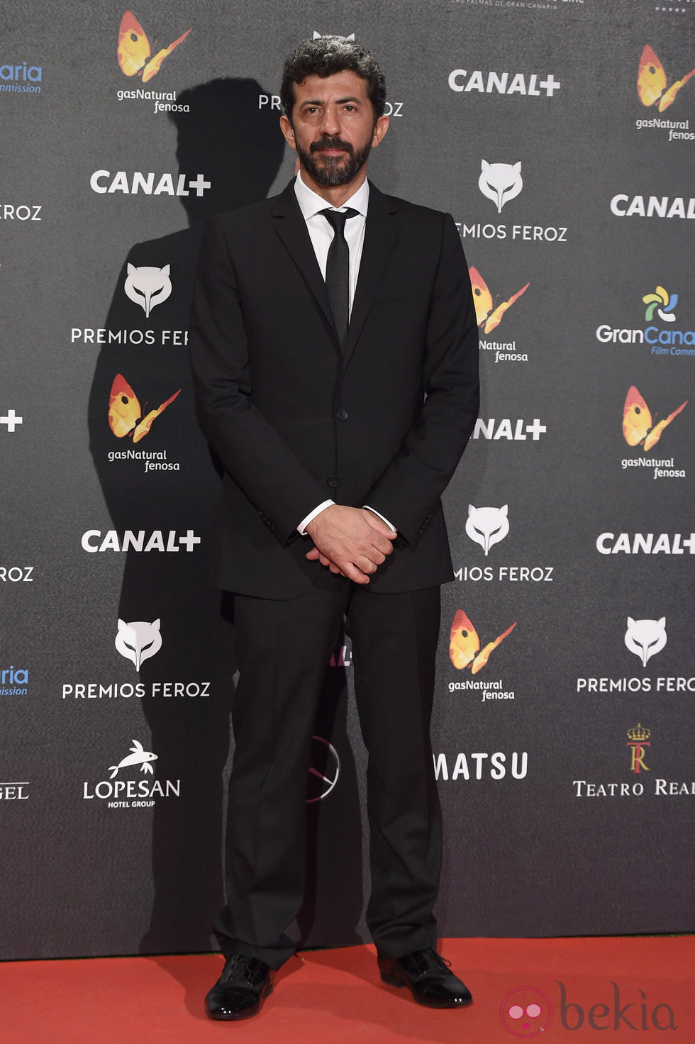 Alberto Rodríguez en la alfombra roja de los Premios Feroz 2015