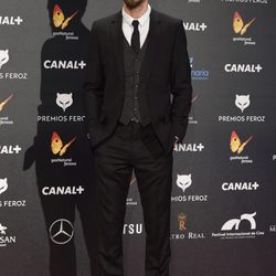 Raúl Arévalo en la alfombra roja de los Premios Feroz 2015