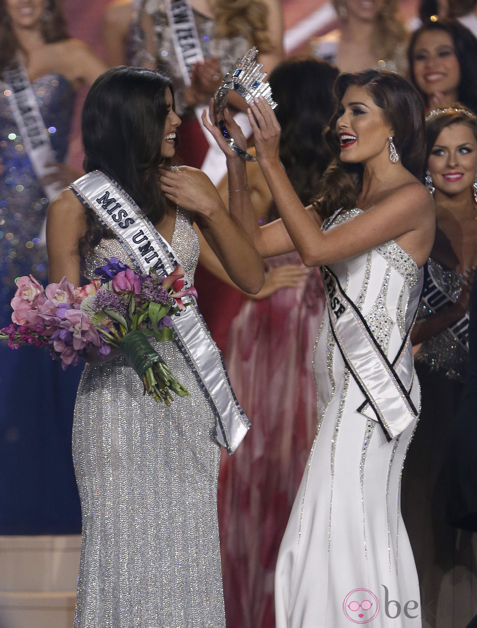Gabriela Isler corona a Paulina Vega como Miss Universo 2015