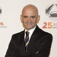 Antonio Lobato en la fiesta del 25º Aniversario de Antena 3