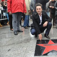 David Bustamante recibe una estrella en el 'Paseo de la Fama' de Santander
