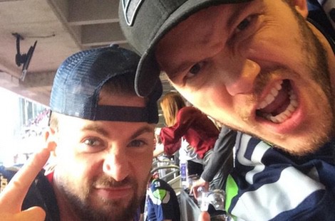 Chris Evans y Chris Pratt en la final de la Super Bowl 2015