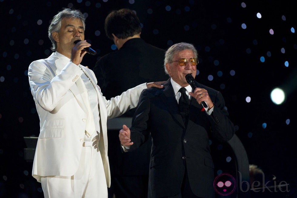 Tony Bennett canta junto a Andrea Bocelli en su 85 cumpleaños