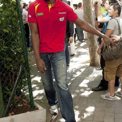 Sergio Ibaka en la celebración de la victoria del Eurobasket 2011