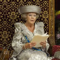 La Reina Beatriz de Holanda pronuncia un discurso en la apertura del parlamento