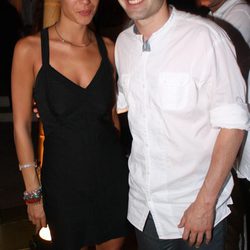 Andrés Iniesta posa junto a su futura esposa, Anna Ortiz