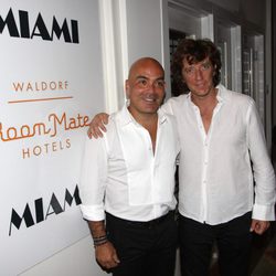 Kike Sarasola y Colate en una fiesta en Miami