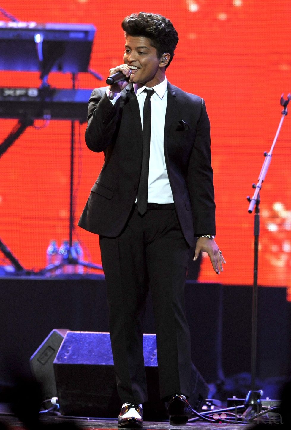 Bruno Mars durante su actuación en el Festival iHeartRadio