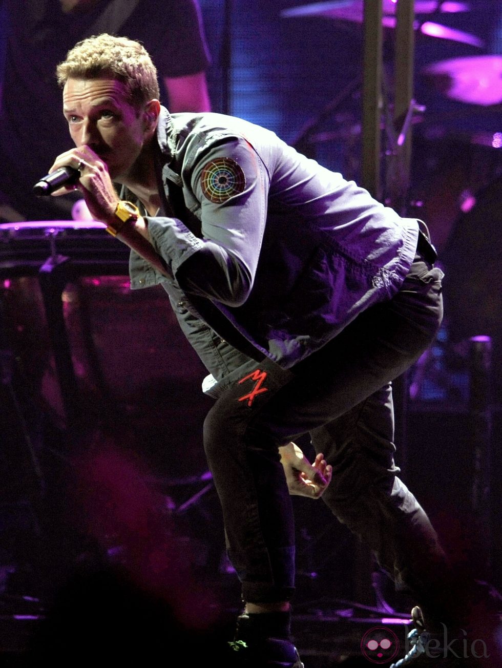 Chris Martin durante su actuación en el Festival iHeartRadio