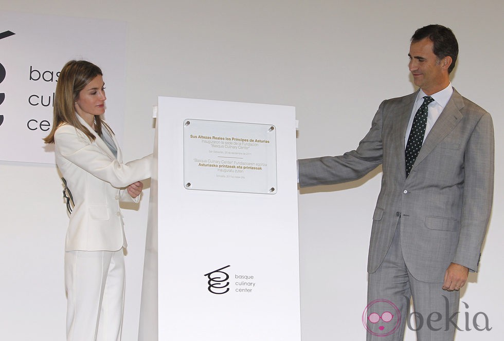 Los Príncipes Felipe y Letizia en la inauguración del 'Basque Culinary Center'