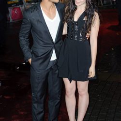Las miraditas de Taylor Lautner y Lily Collins en el estreno de 'Abduction' en Londres