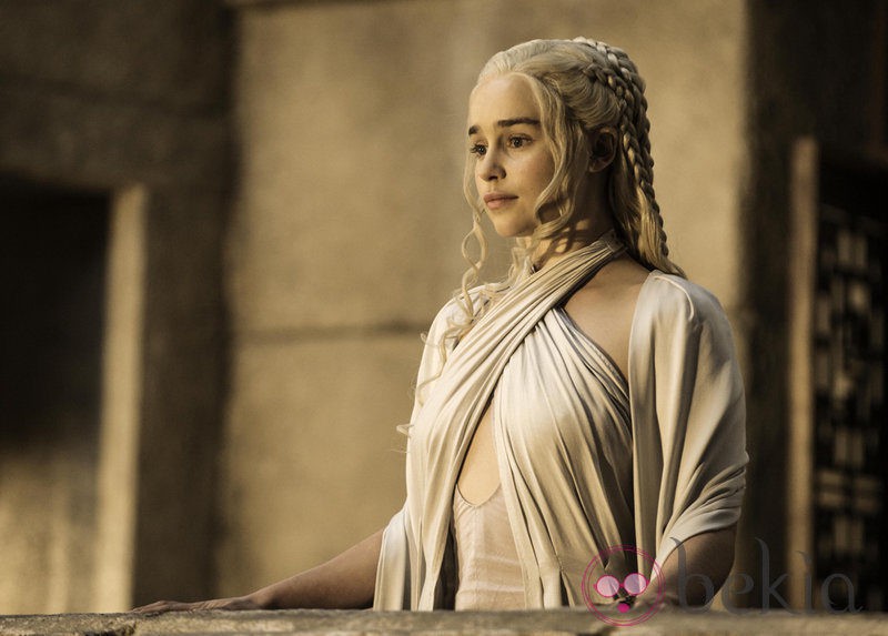 Emilia Clarke interpreta a Daenerys Targaryen en la quinta temporada de 'Juego de Tronos'