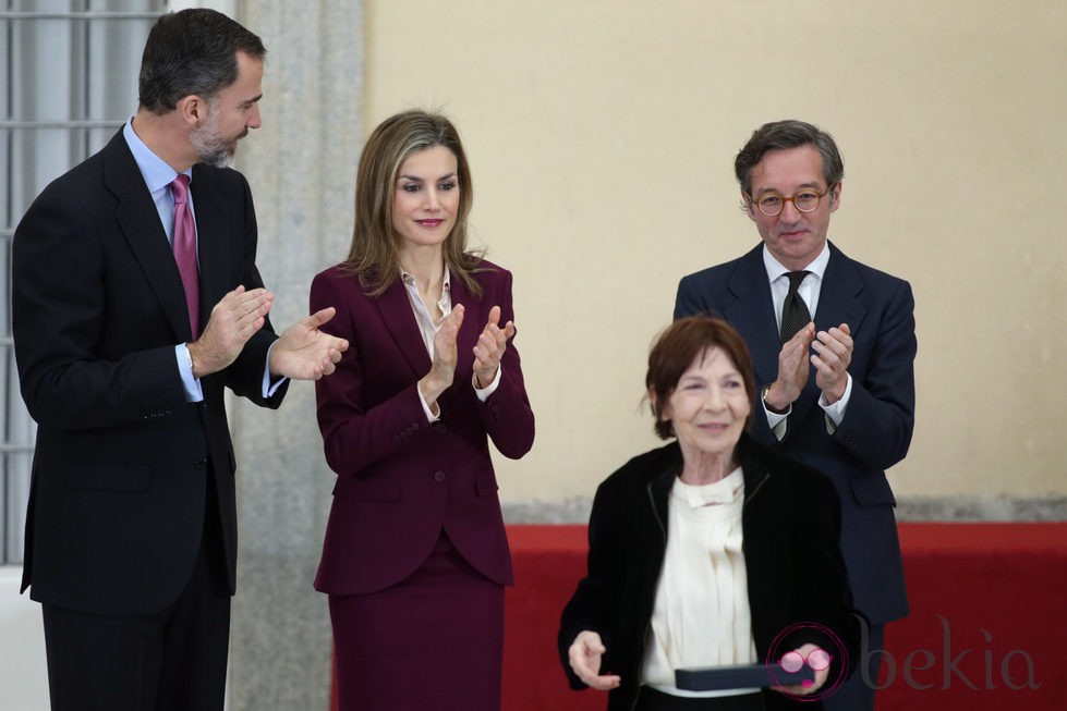 Alicia Hermida recibe la Medalla de Oro al Mérito en las Bellas Artes 2013 de manos de los Reyes Felipe y Letizia