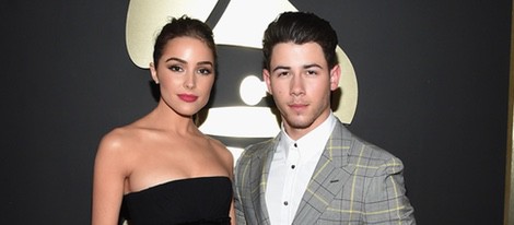 Nick Jonas y Olivia Culpo en los Grammy 2015