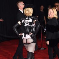 Madonna, con el culo al aire en los Grammy 2015