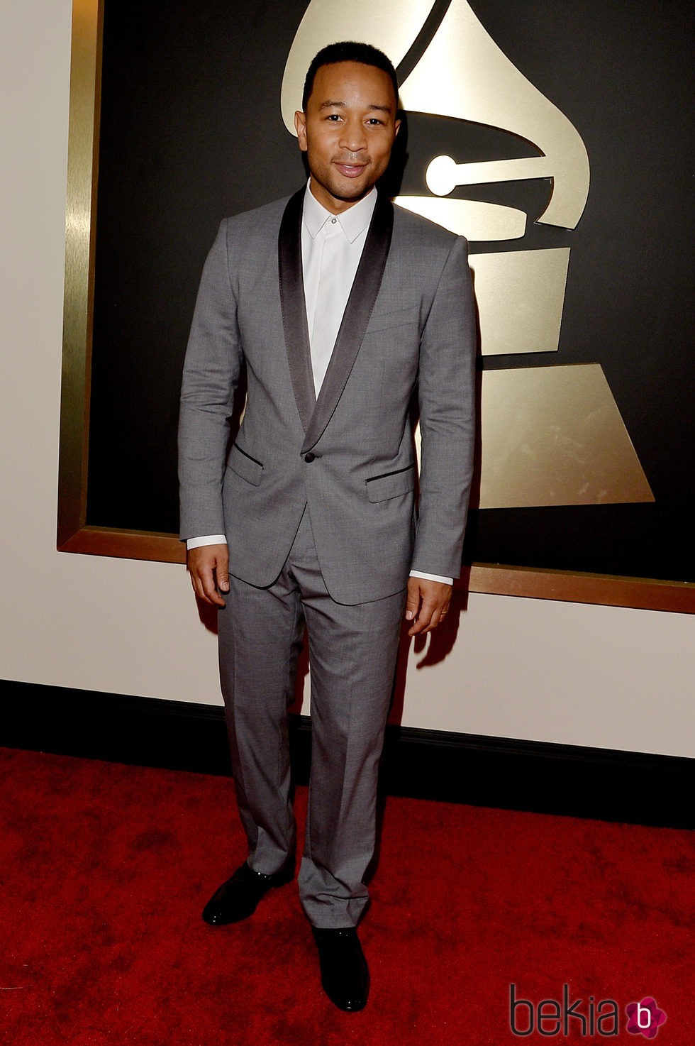John Legend en los Premios Grammy 2015 Famosos en la alfombra roja de