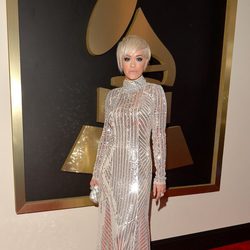 Rita Ora en los Premios Grammy 2015