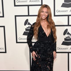 Beyoncé en los Premios Grammy 2015