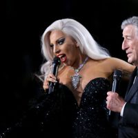 Lady Gaga y Tony Bennett actúan juntos en los Grammy 2015