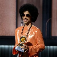 Prince en el escenario de los premios Grammy 2015