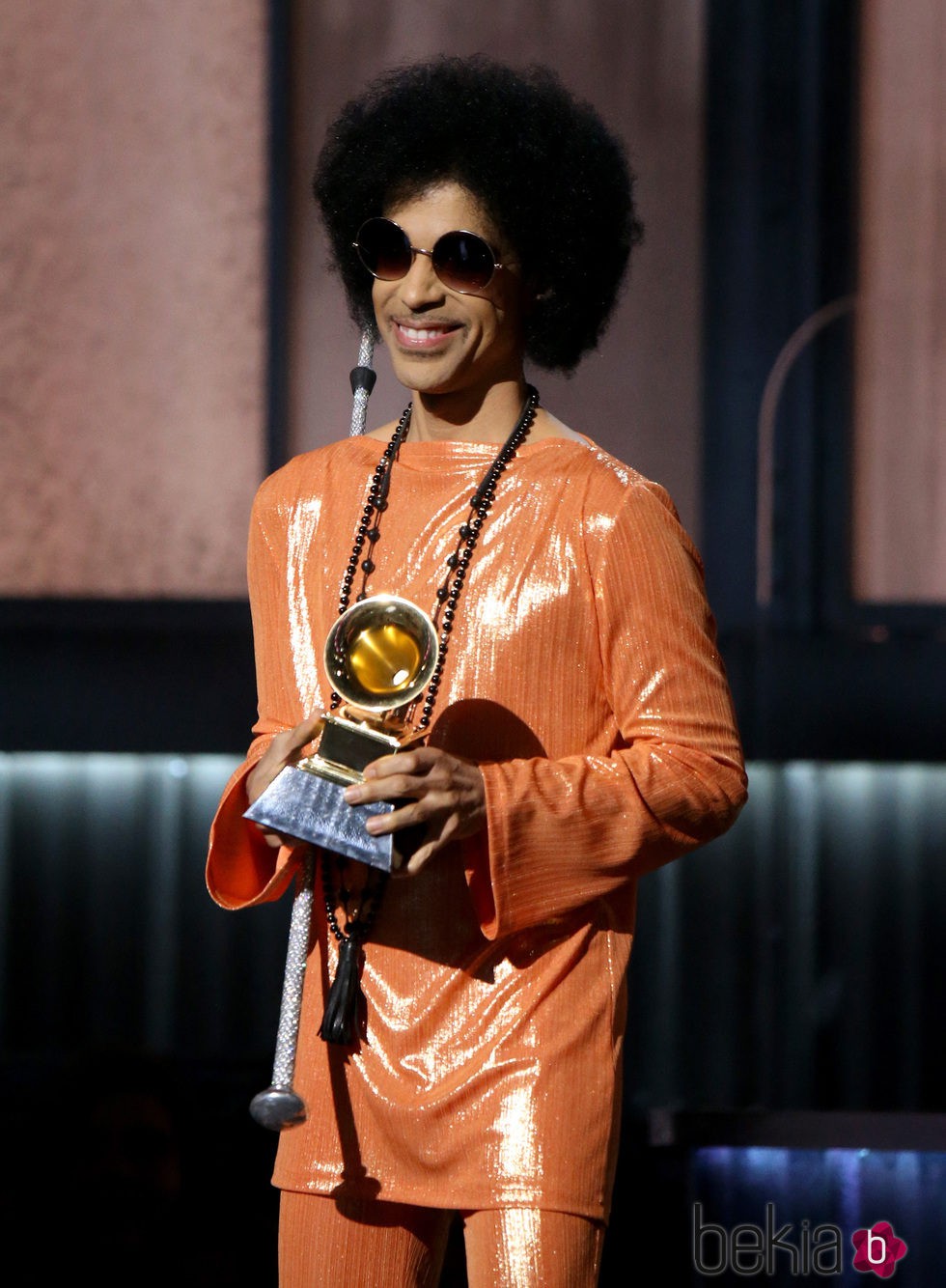 Prince en el escenario de los premios Grammy 2015