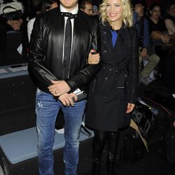 Michael Bublé y Luisana Lopilato en el front row de Davidelfín en Madrid Fashion Week otoño/invierno 2015/2016