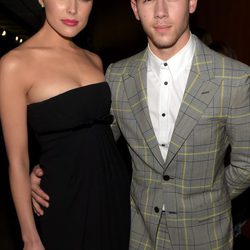 Olivia Culpo y Nick Jonas en los premios Grammy 2015