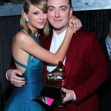 Taylor Swift y Sam Smith en los premios Grammy 2015