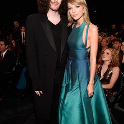 Taylor Swift y Hozier en los Grammy 2015