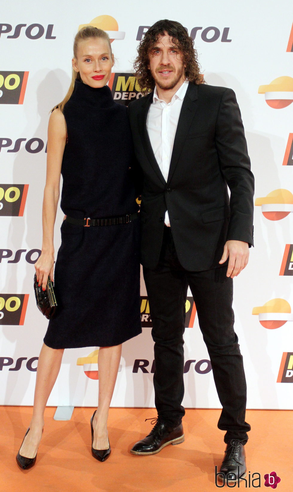 Vanesa Lorenzo y Carles Puyol en la gala Mundo Deportivo 2015