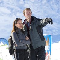 Joaquín y Marie de Dinamarca en su posado en la nieve 2015