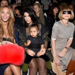 Beyoncé, Kim Kardashian, North West y Anna Wintour en la New York Fashion Week otoño/invierno 2015/2016