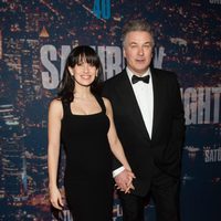 Alec Baldwin e Hilaria Thomas en la fiesta del 40 aniversario de 'Saturday Night Live'