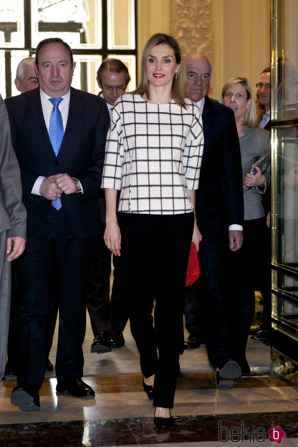 La Reina Letizia con su jersey favorito en el décimo aniversario de Fundéu