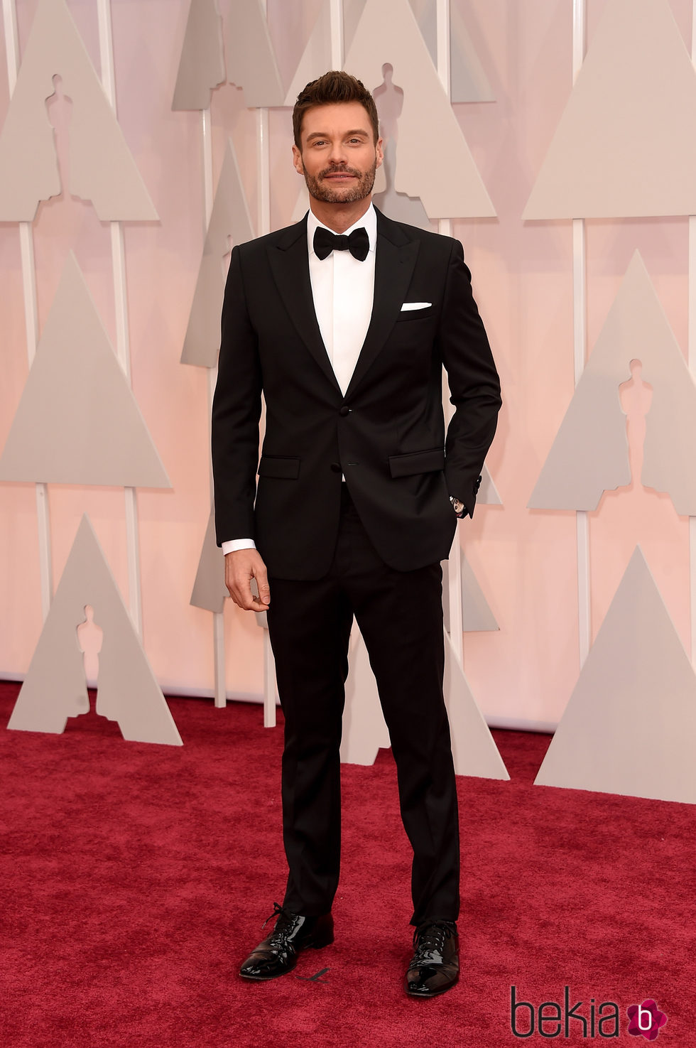 Ryan Seacrest en la alfombra roja de los premios Oscar 2015