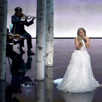 Lady Gaga protagoniza el homenaje musical a 'Sonrisas y lágrimas' en los Oscar 2015