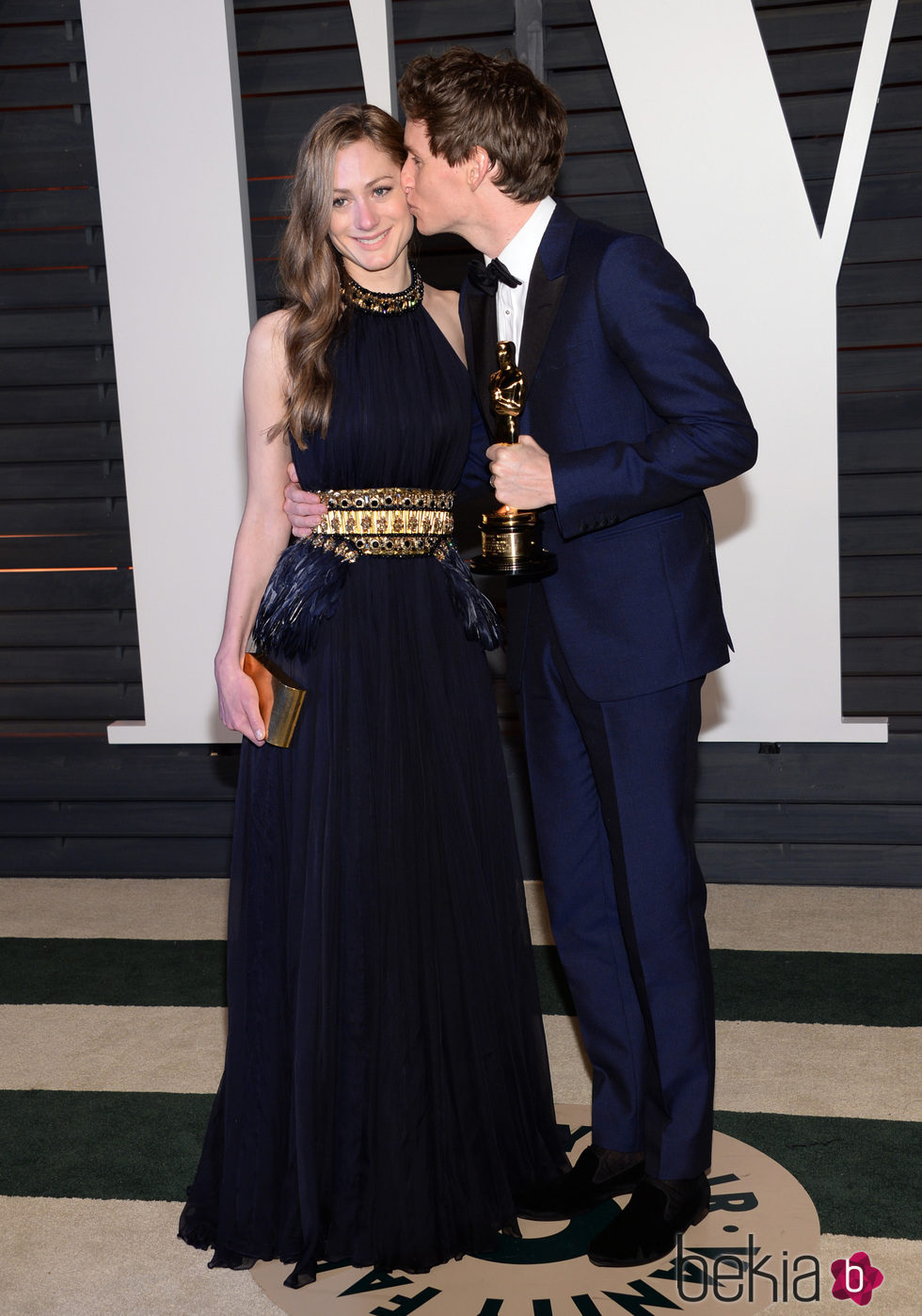 Eddie Redmayne y Hannah Bagshawe en la fiesta Vanity Fair tras los Oscar 2015