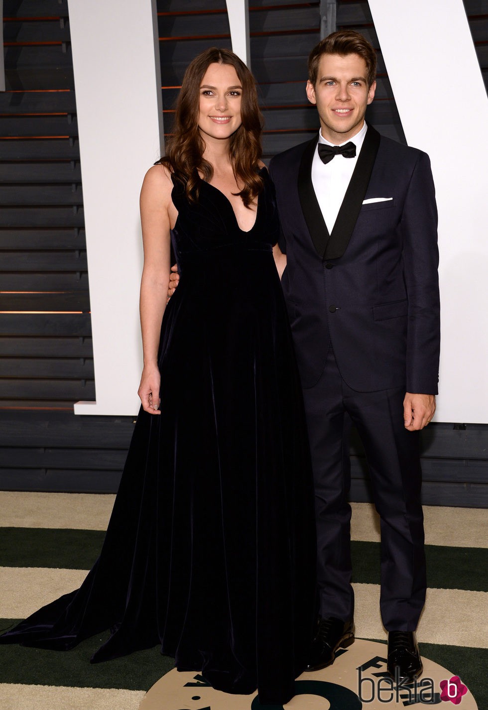 Keira Knightley y James Righton en la fiesta Vanity Fair tras los Oscar 2015