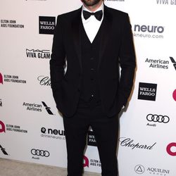 Chace Crawford en la fiesta de Elton John tras los Oscar 2015