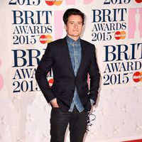 Orlando Bloom en la alfombra roja de los Brit Awards 2015