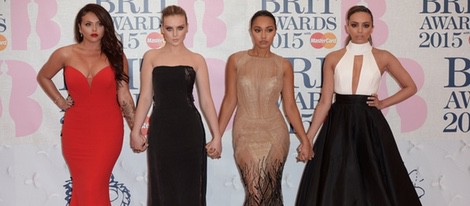Little Mix en la alfombra roja de los Brit Awards 2015