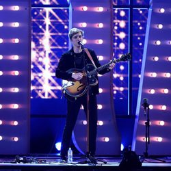 George Ezra durante su actuación en los Brit Awards 2015