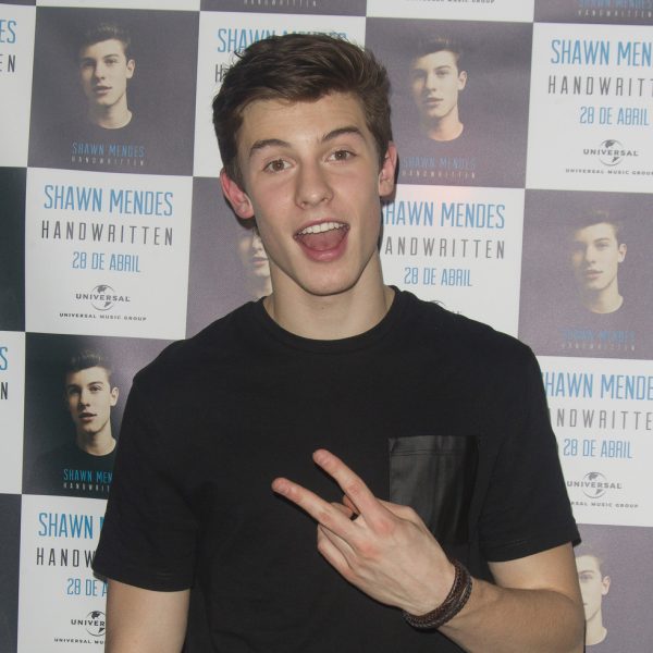 Shawn Mendes En Su Primera Visita A España Premios Iheartradio 2015 Foto En Bekia Actualidad 4031