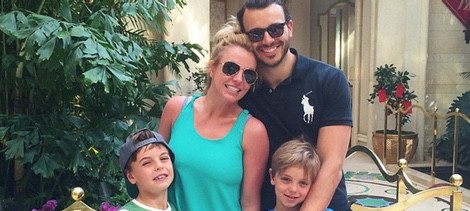 Britney Spears pasa un día en familia en las Vegas con sus hijos y Charlie Ebersol