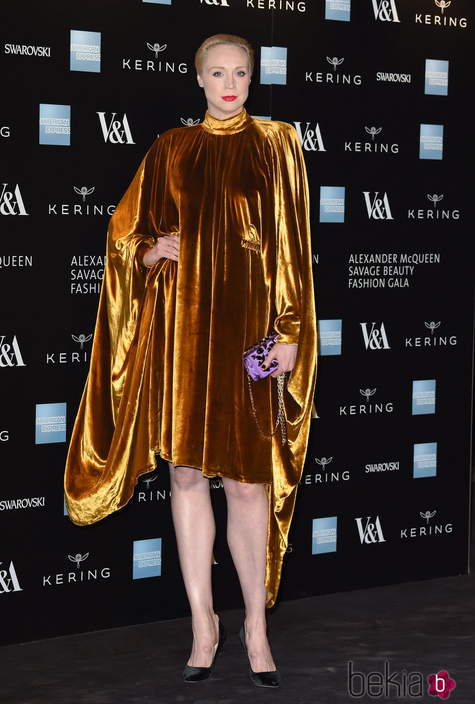 Gwendoline Christie en la inauguración de la exposición de Alexander McQueen en Londres