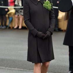 Kate Middleton luce embarazo en el Día de San Patricio 2015