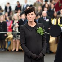 Kate Middleton luce embarazo en el Día de San Patricio 2015