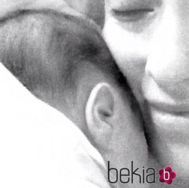 Olivia Wilde con su hijo recién nacido Otis Alexander Sudeikis